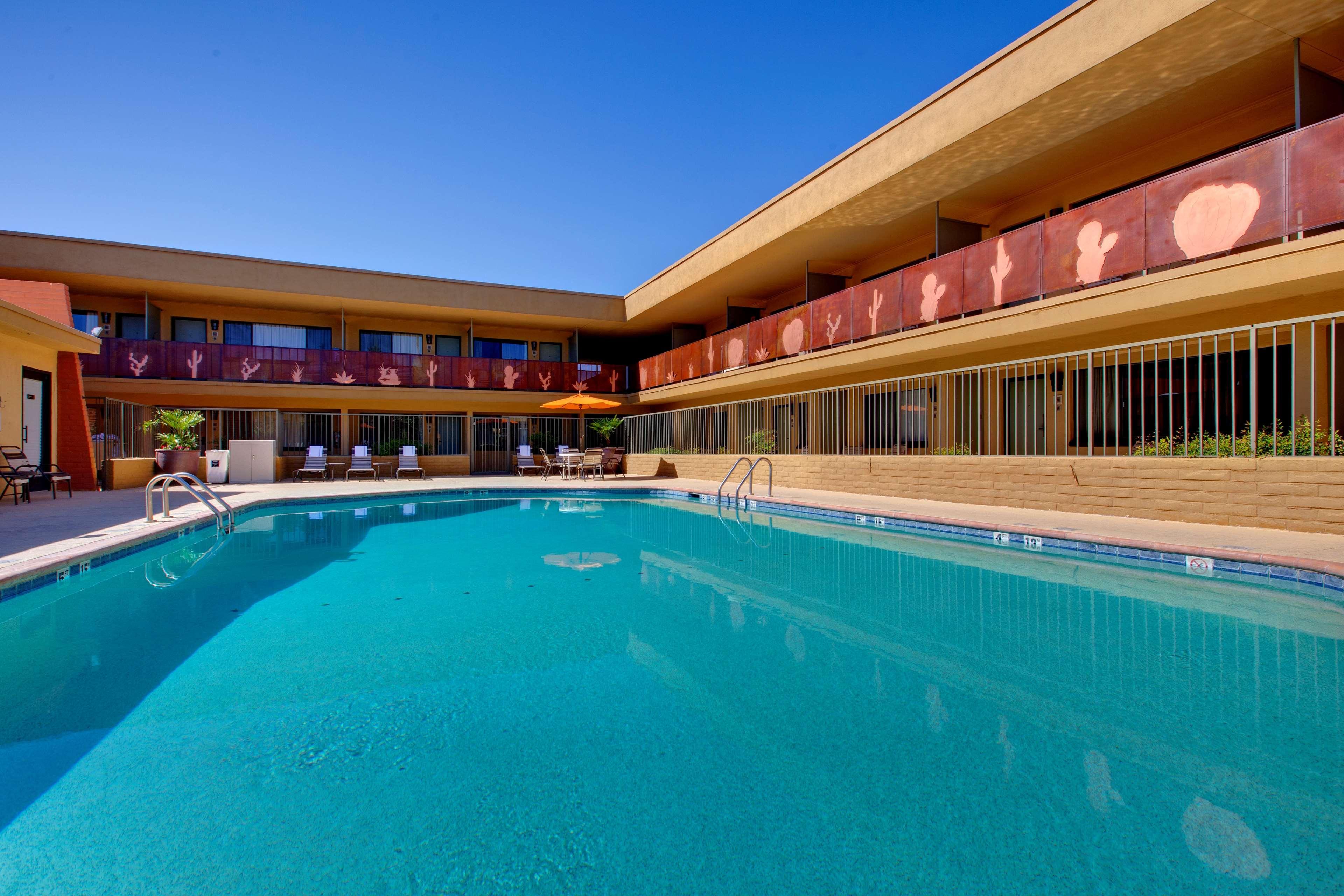 Best Western Royal Sun Inn & Suites Tucson Luaran gambar